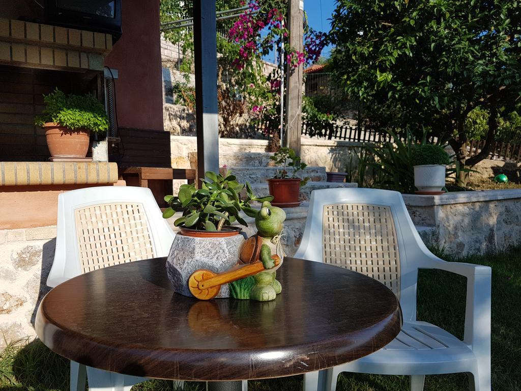 Vito'S Parga View Apartments ภายนอก รูปภาพ